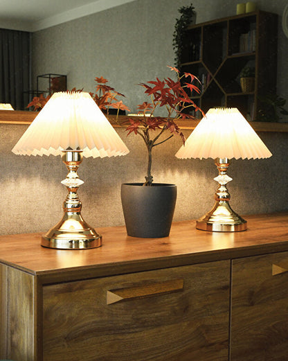 Stugonia Golden Luxe