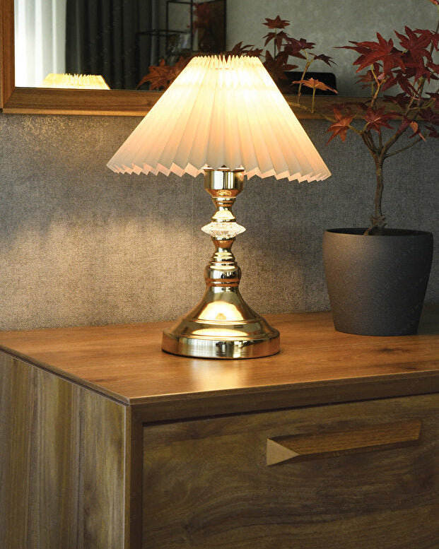 Stugonia Golden Luxe