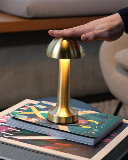 Stugonia Nuvé Masa Lambası