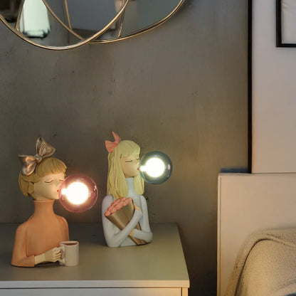 Renkli Parisli Kızlar